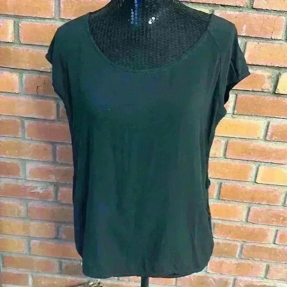 Brandy Melville Tops - Brandy Melville top too cute 🥰